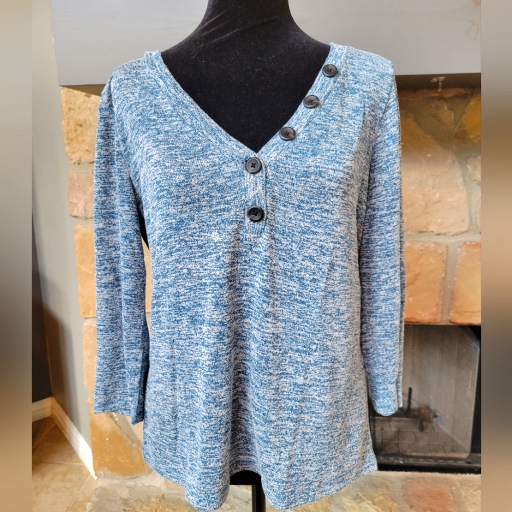 New York & Company v-neck knit top, heathered teal, size M